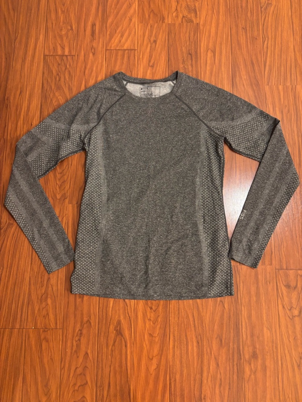 FIGS Salta Baselayer Long Sleeve Gray Shirt Womens Large Healthcare Medical